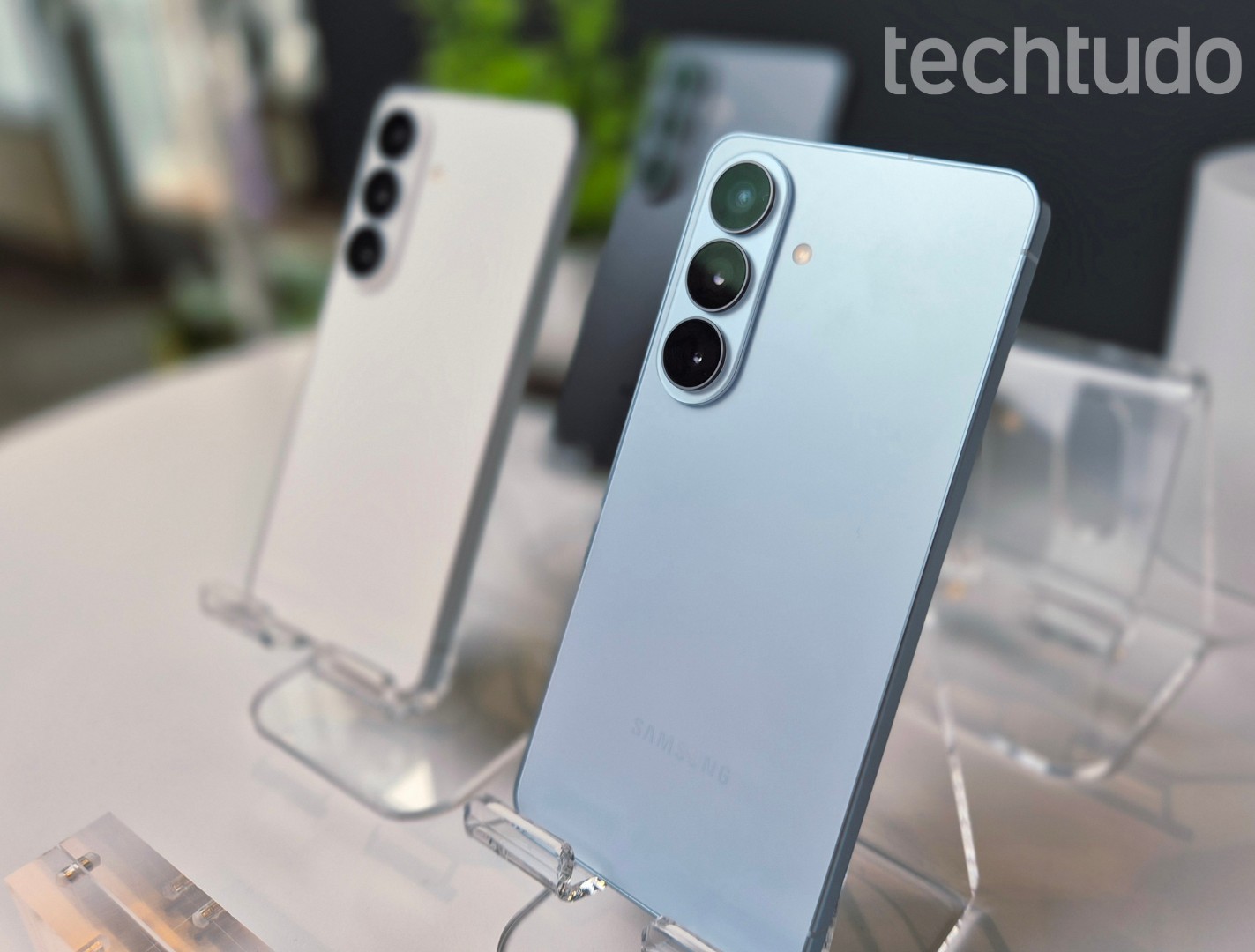 Galaxy S27 pode estrear com novo design; veja o que se sabe