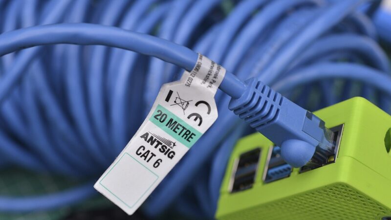 Qual o melhor cabo de rede para internet? Veja como fazer a escolha certa