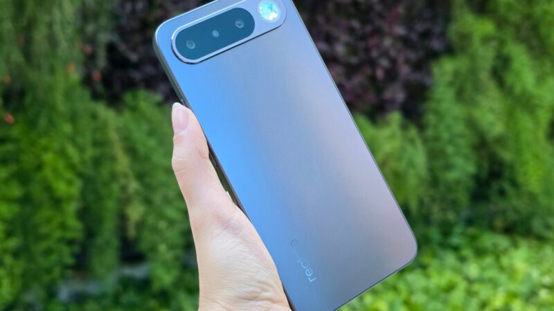 realme 16 chega ao Brasil com bateria gigante e espelho!