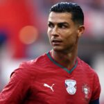CR7 bloqueia Wi-Fi e 5G para dormir melhor; entenda se 'truque' funciona