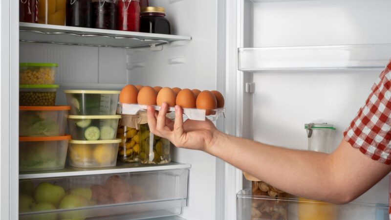 Geladeira n&atilde;o gela a parte de baixo? Veja as principais causas e como resolver