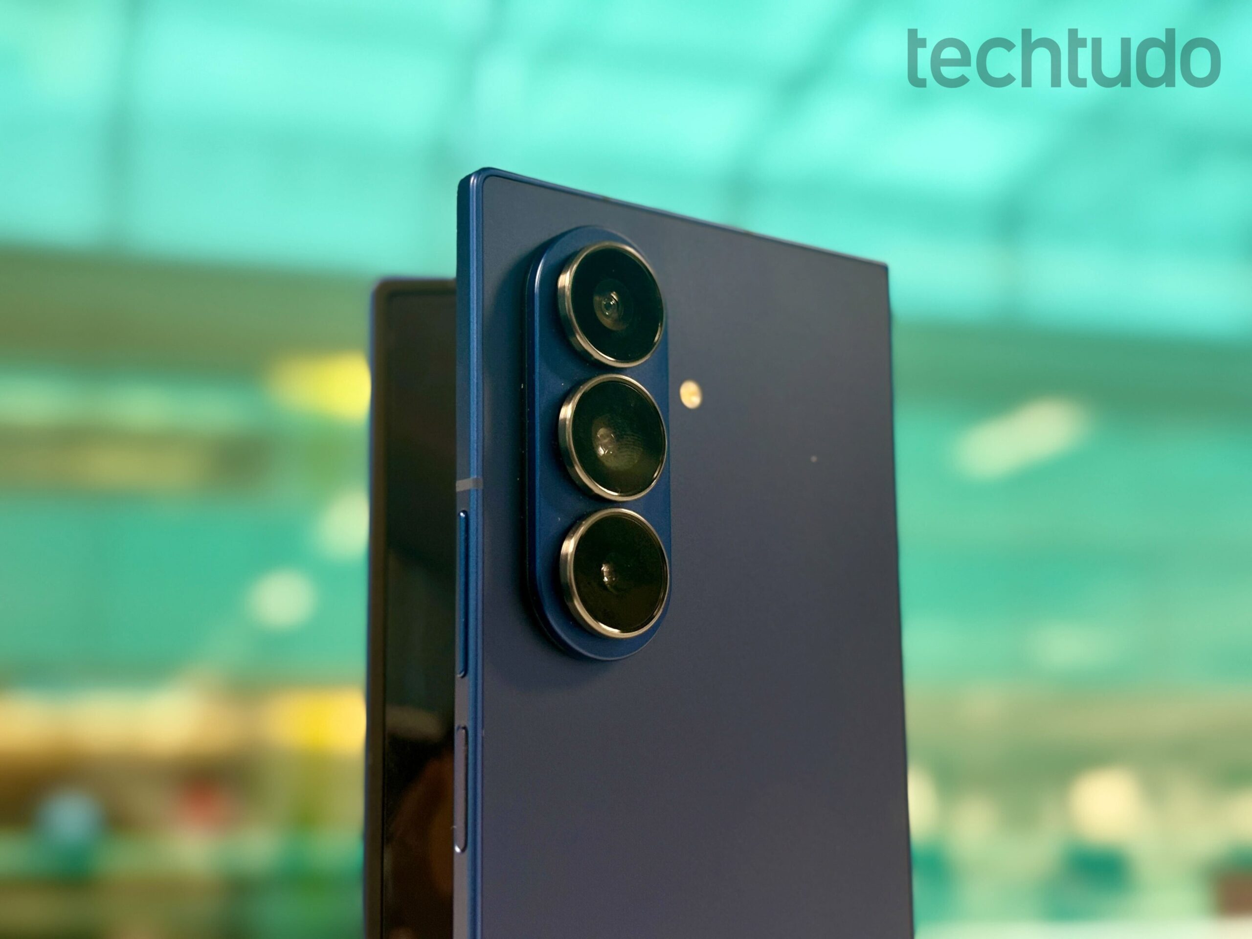 Celular dobr&aacute;vel: tudo o que voc&ecirc; precisa saber antes de comprar um