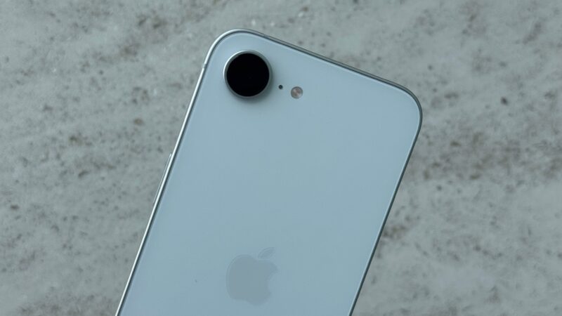 iPhone 16e aparece pelo menor pre&ccedil;o no Prime Day e tem cupom de R$ 100