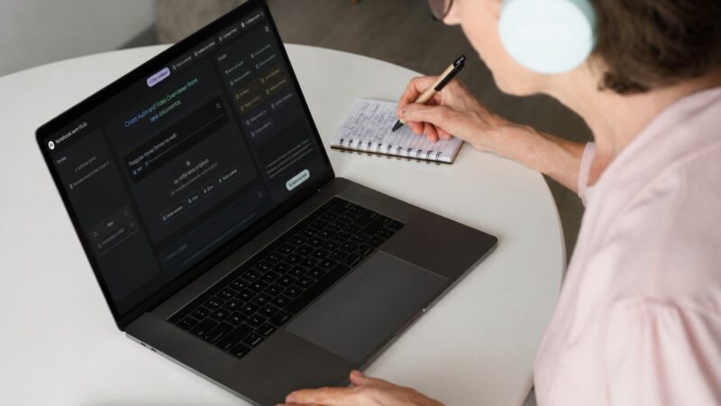 NotebookLM vale a pena? Testamos todos os recursos do Google