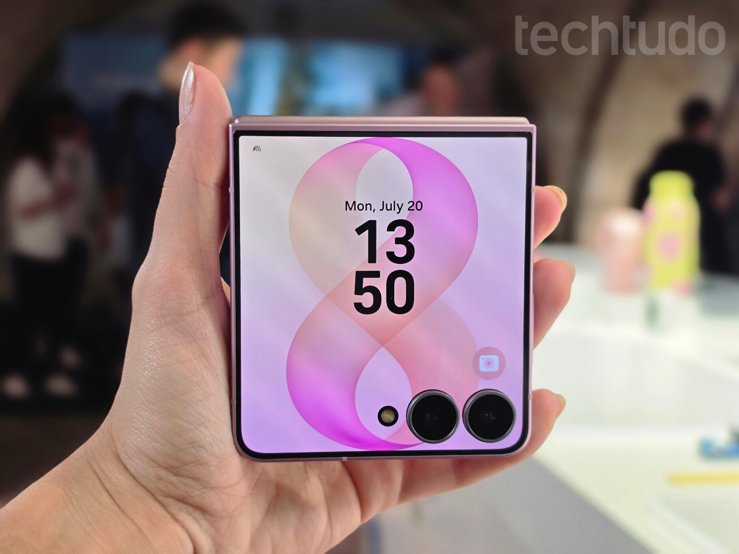 Galaxy Z Flip 8 fica mais fino e leve, mas sem grandes mudan&ccedil;as