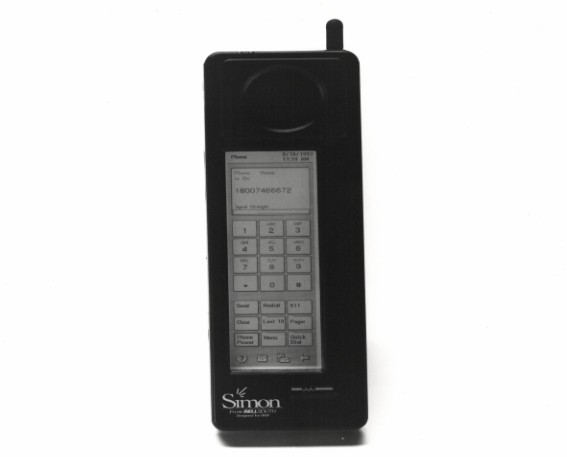 Qual foi o primeiro smartphone do mundo e quanto ele custaria em 2026?