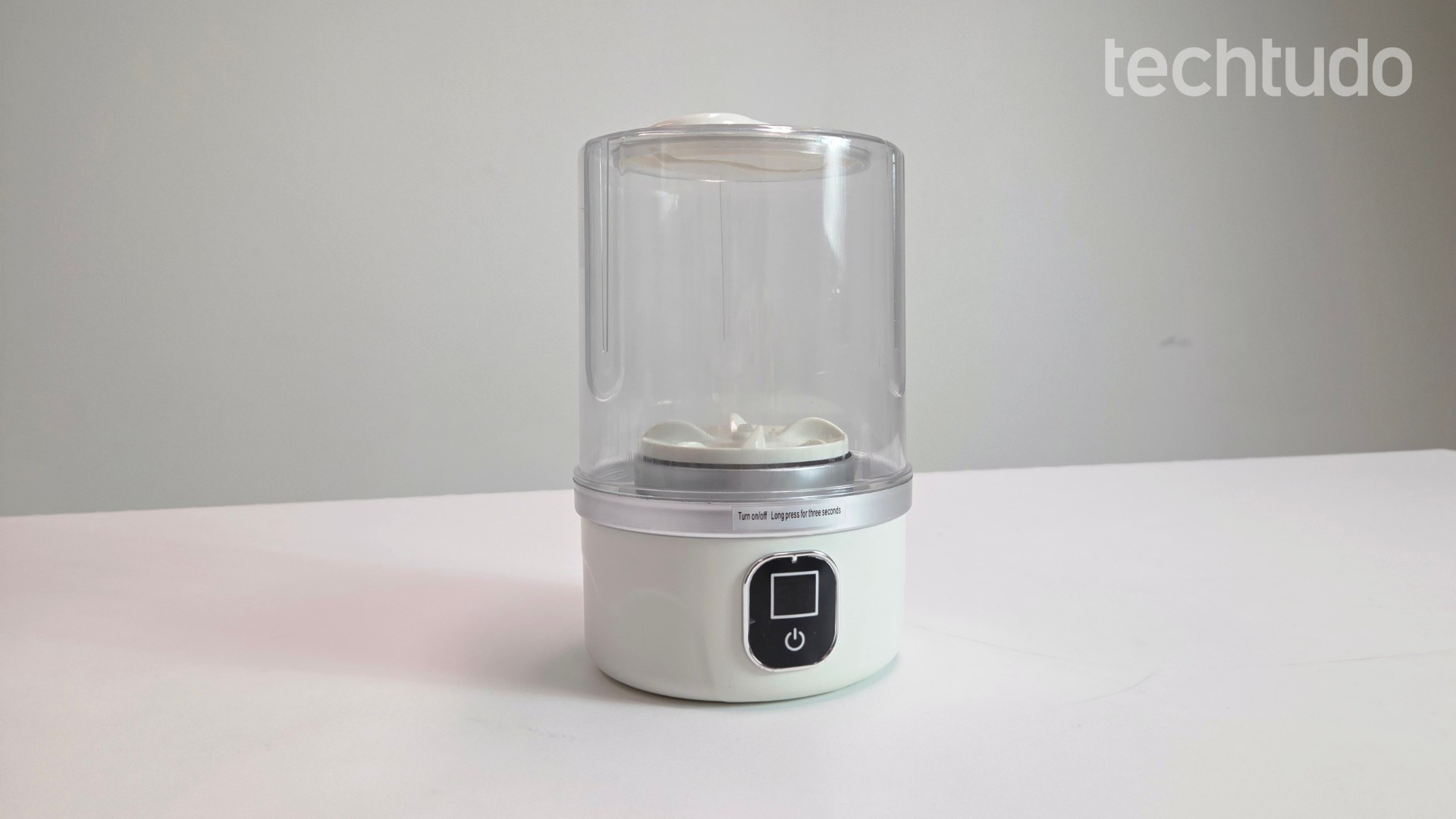 Mini m&aacute;quina de lavar port&aacute;til funciona? Confira veredito do TechTudo