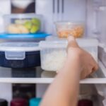 &Eacute; melhor guardar comida quente ou fria na geladeira? Especialistas explicam