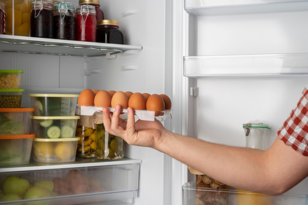 7 erros que voc&ecirc; comete na geladeira e aumentam a conta de luz
