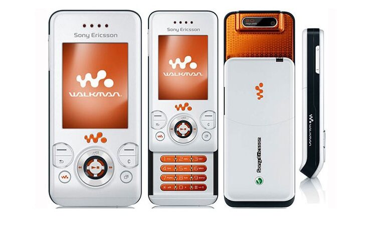 8 celulares ic&ocirc;nicos que deveriam voltar em 2026, segundo o TechTudo