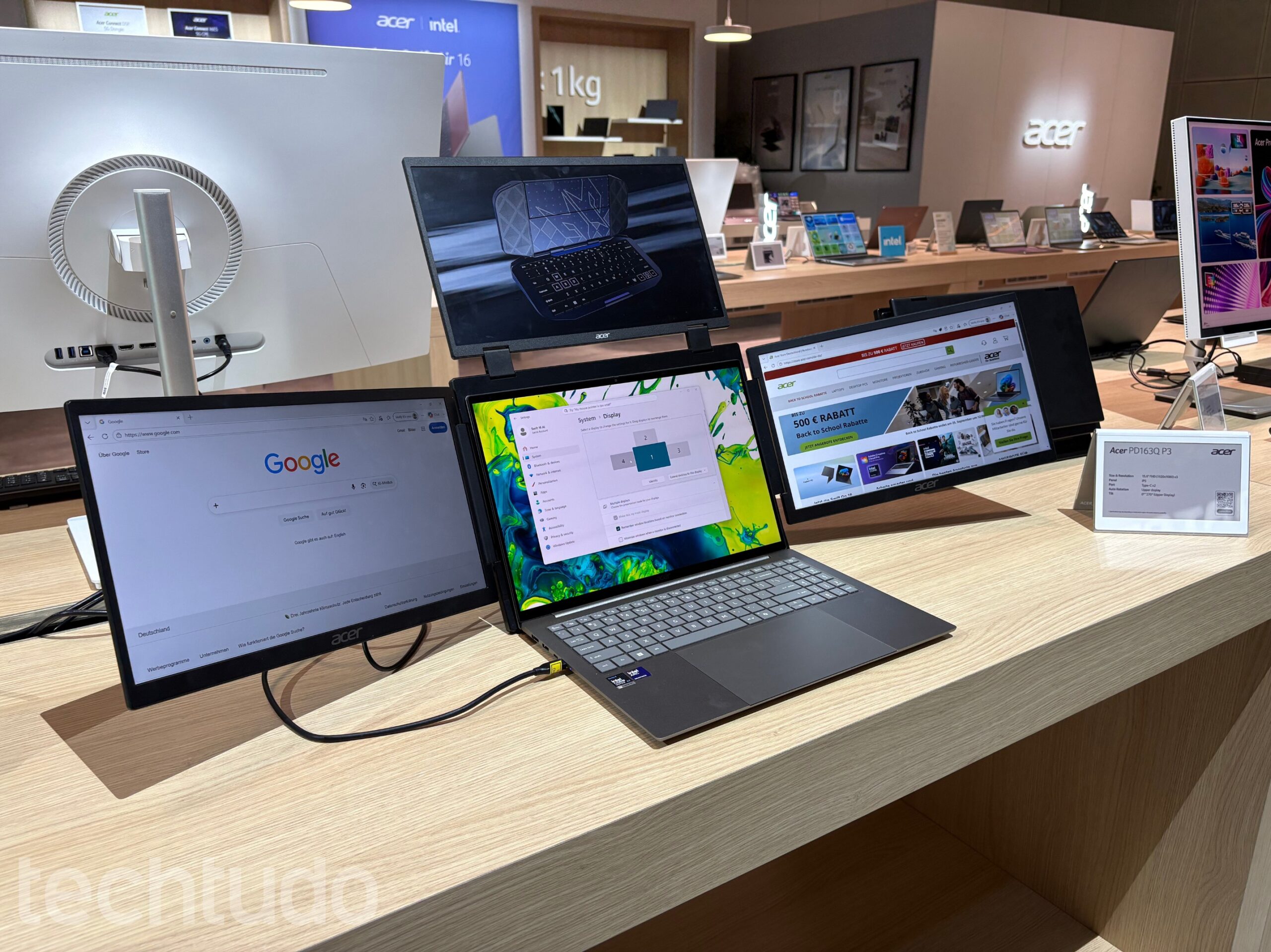Acer lan&ccedil;a monitor com tr&ecirc;s telas para turbinar seu desempenho no trabalho