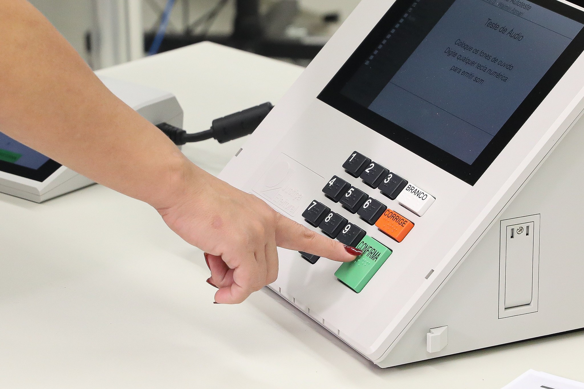 Quais paises utilizam a urna eletr&ocirc;nica nas elei&ccedil;&otilde;es? Veja lista completa