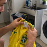 Vai lavar sua camisa de time? Este detalhe pode salvar estampa e n&uacute;meros