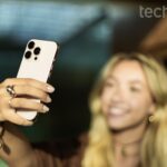 Por que ficamos 'mais feios' na c&acirc;mera frontal? Fot&oacute;grafa explica