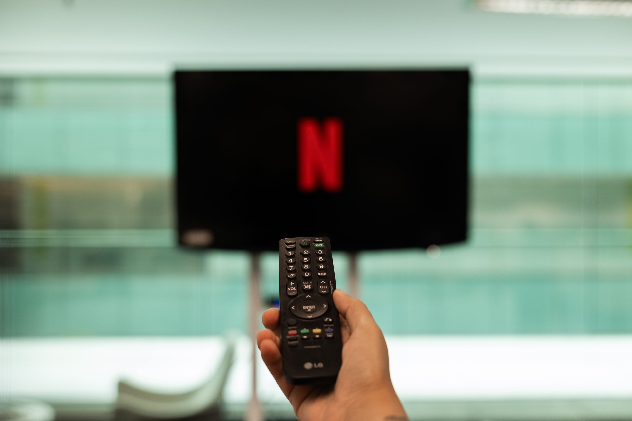 Netflix aumenta pre&ccedil;o e se torna streaming mais caro do Brasil; veja valores